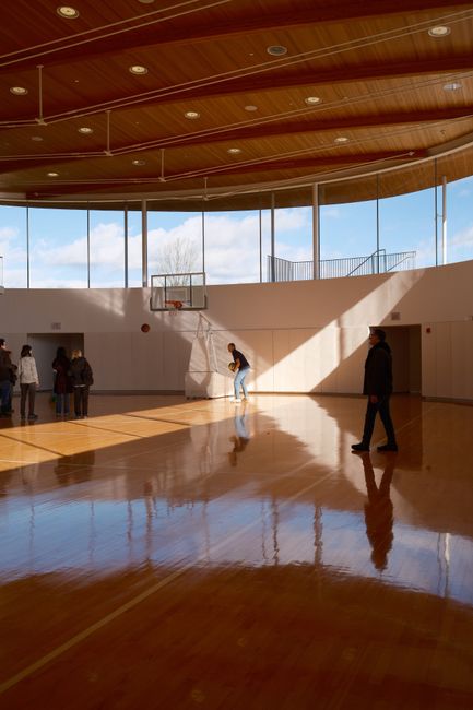 NBA新赛季实力榜湖人暂列第九，名记：东契奇健康他们就有夺冠机会